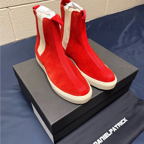Daniel Patrick Chelsea Roamer Red Suede Sneakers Men’s 41 (US 8) NWT